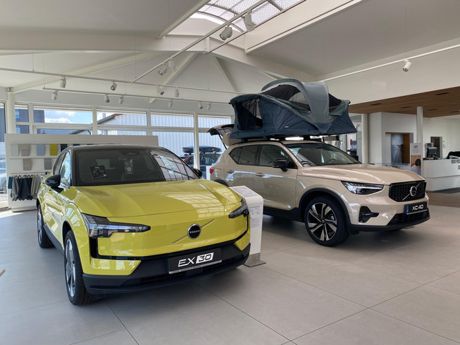 dealer showroom